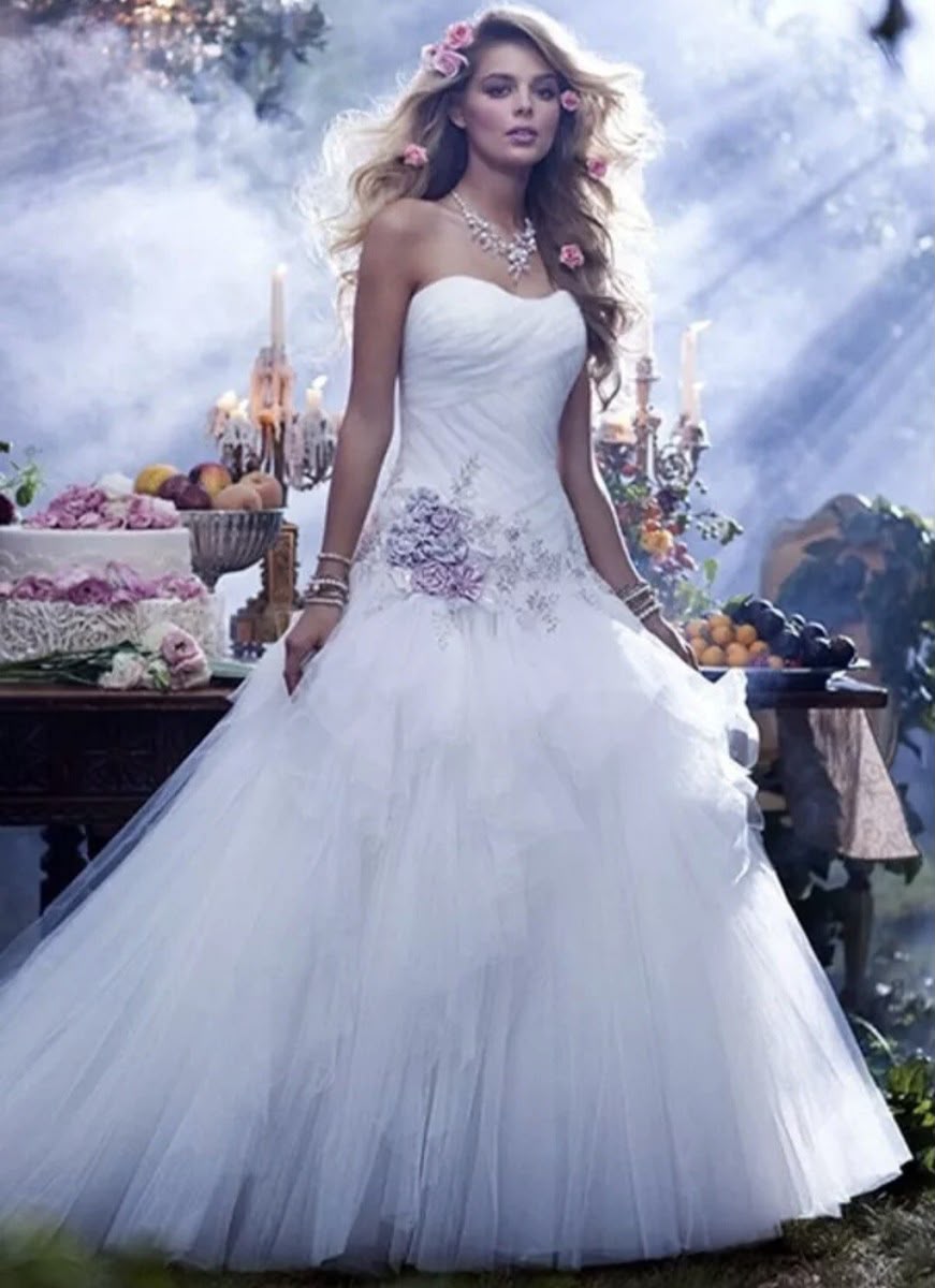 Disney style floral wedding dress details