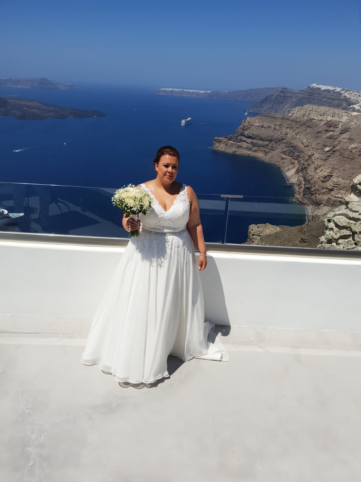 Leanne Holland in Santorini