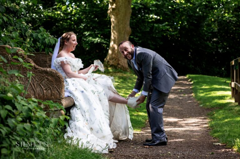 Bride and groom Sian-ann